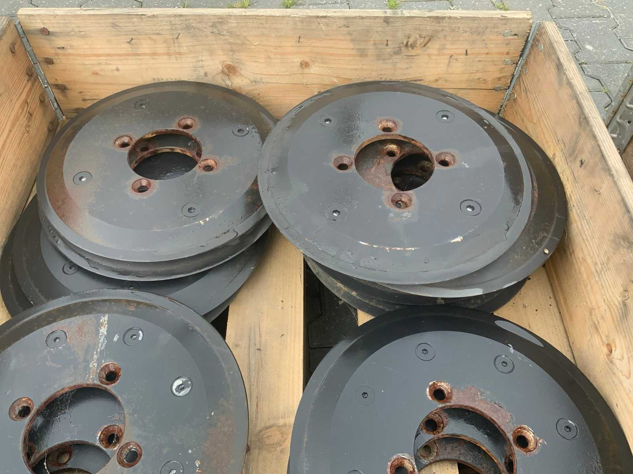 Cutting discs slurry injector (18x) - Maşină de împrăştiat îngrăşăminte: Foto 2 Cutting discs slurry injector (18x) - Maşină de împrăştiat îngrăşăminte: Foto 2