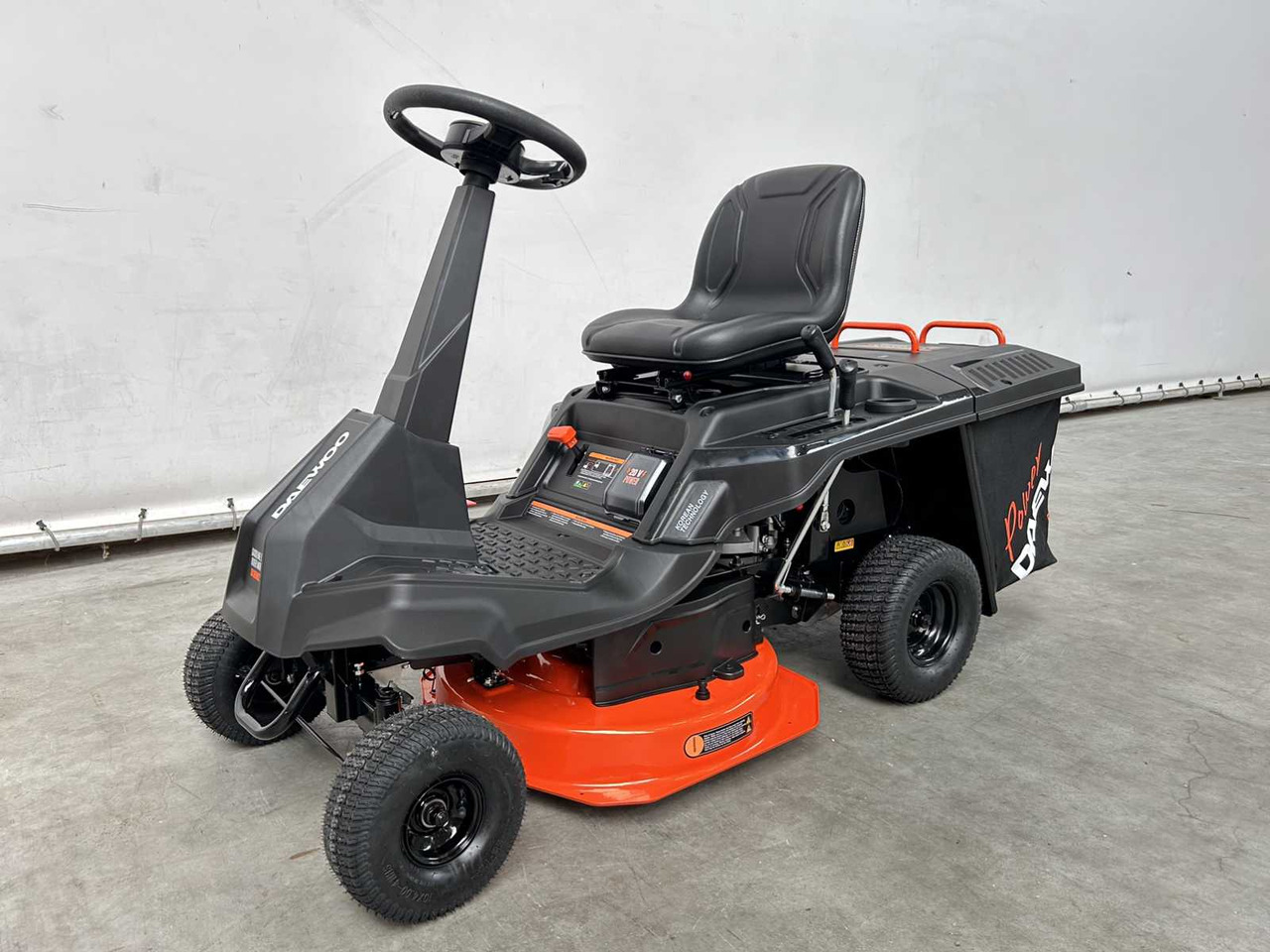 Daewoo DAXRM224 - Maşină de tuns iarba: Foto 4 Daewoo DAXRM224 - Maşină de tuns iarba: Foto 4