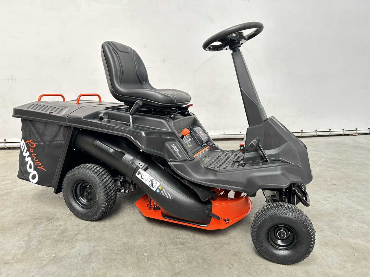 Daewoo DAXRM224 - Maşină de tuns iarba: Foto 3 Daewoo DAXRM224 - Maşină de tuns iarba: Foto 3