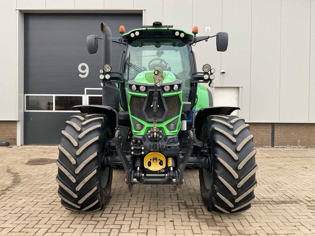 Deutz-fahr 6175.4 TTV Agrotron - Tractor agricol: Foto 2 Deutz-fahr 6175.4 TTV Agrotron - Tractor agricol: Foto 2
