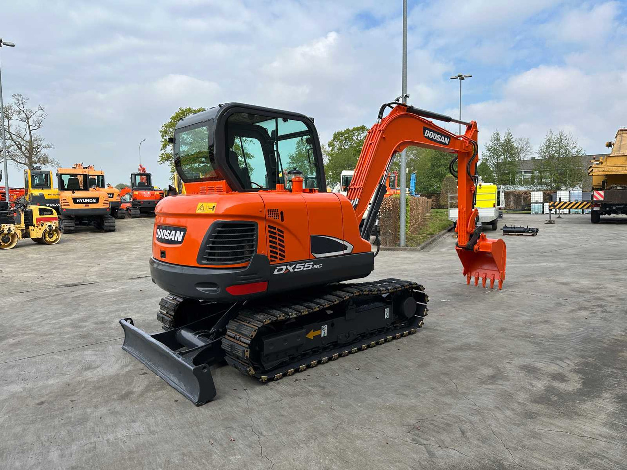 Doosan DX55-9C - Excavator pe şenile: Foto 4 Doosan DX55-9C - Excavator pe şenile: Foto 4