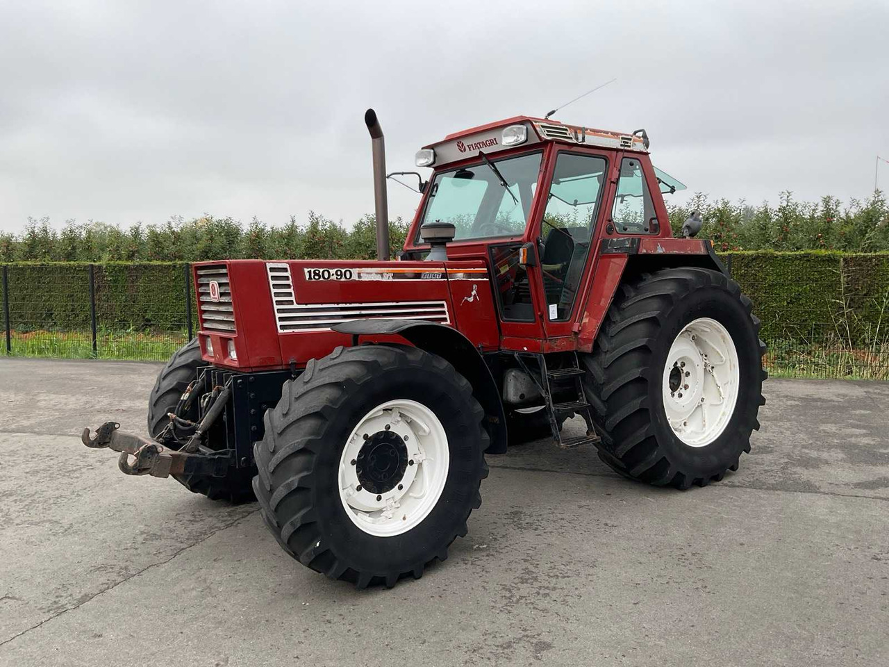 Fiat 180-90 Turbo DT - Tractor agricol: Foto 2 Fiat 180-90 Turbo DT - Tractor agricol: Foto 2