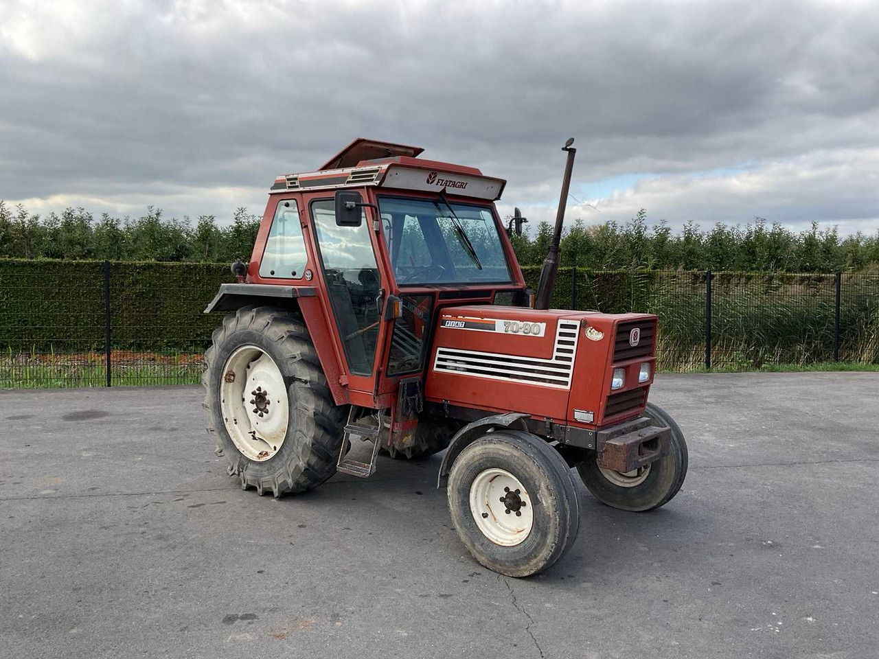 Fiat 70-90 - Tractor agricol: Foto 1 Fiat 70-90 - Tractor agricol: Foto 1
