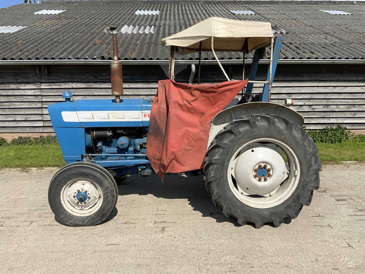 Ford 3000 - Tractor agricol: Foto 2 Ford 3000 - Tractor agricol: Foto 2