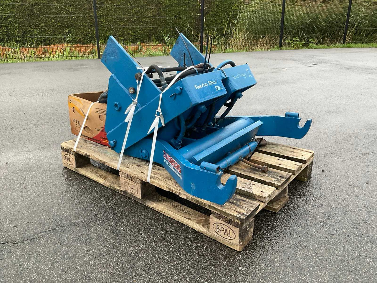 Ford / New Holland 10/40/TW serie Zuidberg - Încarcator frontal pentru tractor: Foto 1 Ford / New Holland 10/40/TW serie Zuidberg - Încarcator frontal pentru tractor: Foto 1