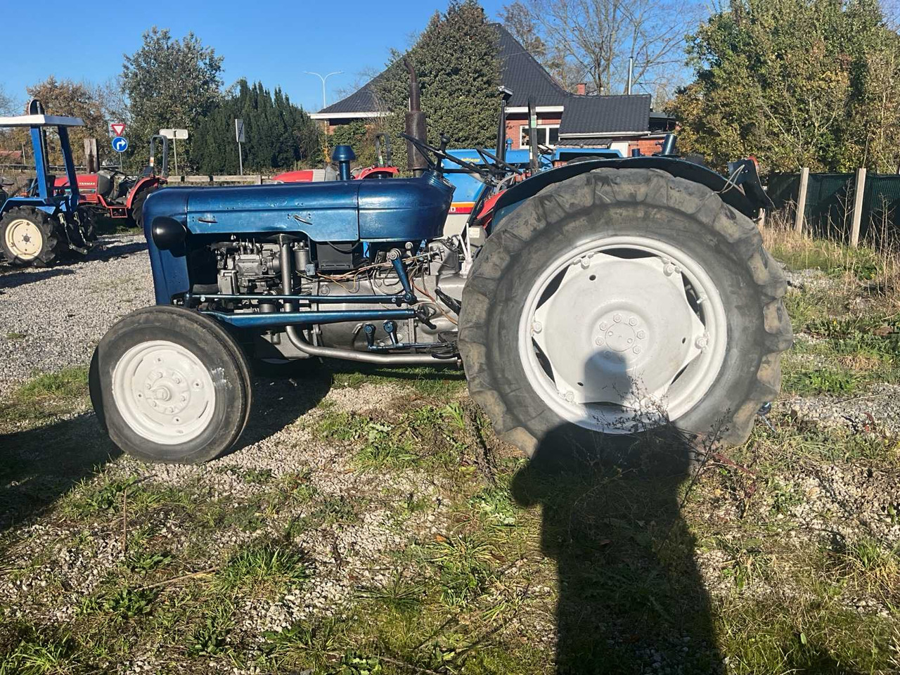 Fordson - Tractor agricol: Foto 2 Fordson - Tractor agricol: Foto 2