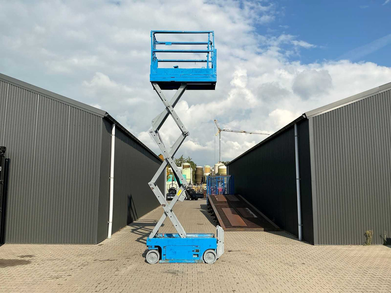 GENIE GS-1532 SCISSOR LIFT - Autopropulsată platformă: Foto 1 GENIE GS-1532 SCISSOR LIFT - Autopropulsată platformă: Foto 1