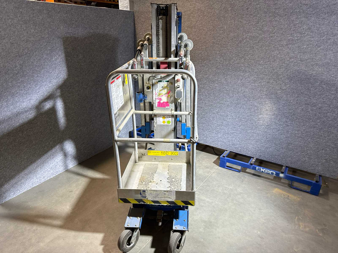 Genie AWP 30S - Autopropulsată platformă: Foto 2 Genie AWP 30S - Autopropulsată platformă: Foto 2