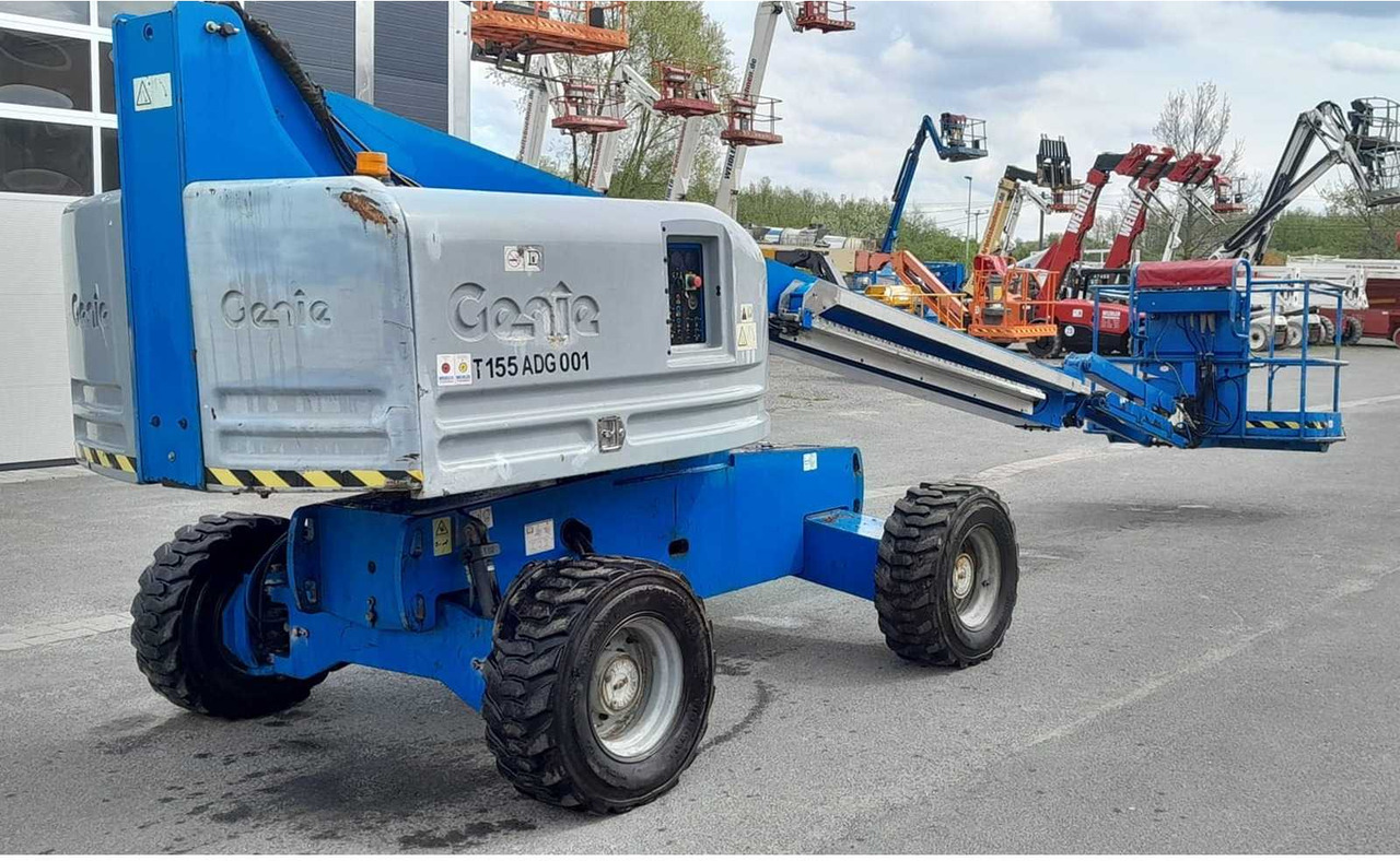 Genie S45 - Autopropulsată platformă: Foto 4 Genie S45 - Autopropulsată platformă: Foto 4
