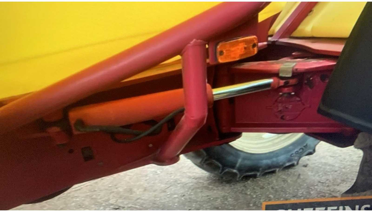 HARDI - Maşină de erbicidat: Foto 5 HARDI - Maşină de erbicidat: Foto 5