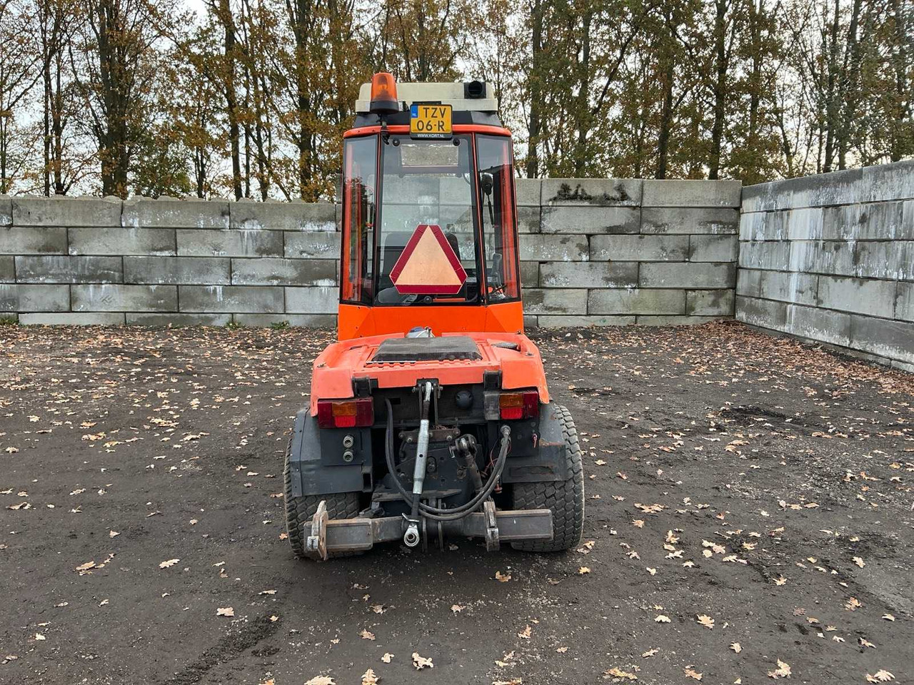 HOLDER 202 ALL-WHEEL DRIVE AGRICULTURAL TRACTOR - Tractor agricol: Foto 4 HOLDER 202 ALL-WHEEL DRIVE AGRICULTURAL TRACTOR - Tractor agricol: Foto 4