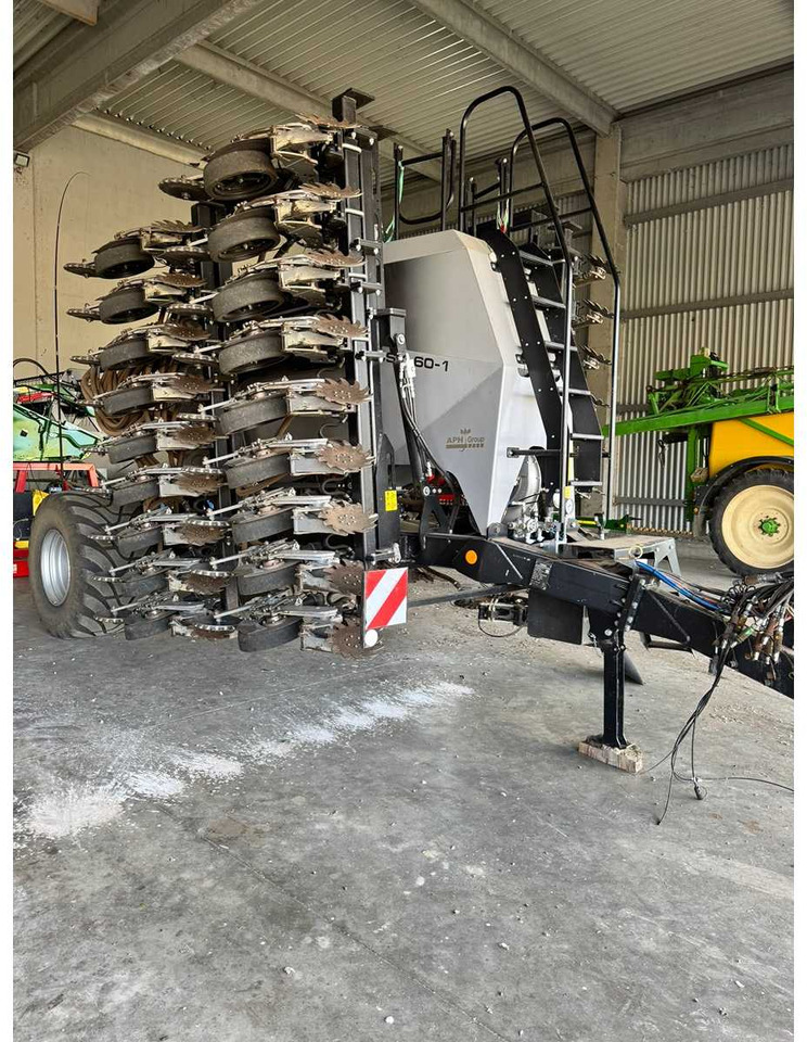 HORIZON DSX 60-16 - Maşină agricole pentru semanat: Foto 4 HORIZON DSX 60-16 - Maşină agricole pentru semanat: Foto 4