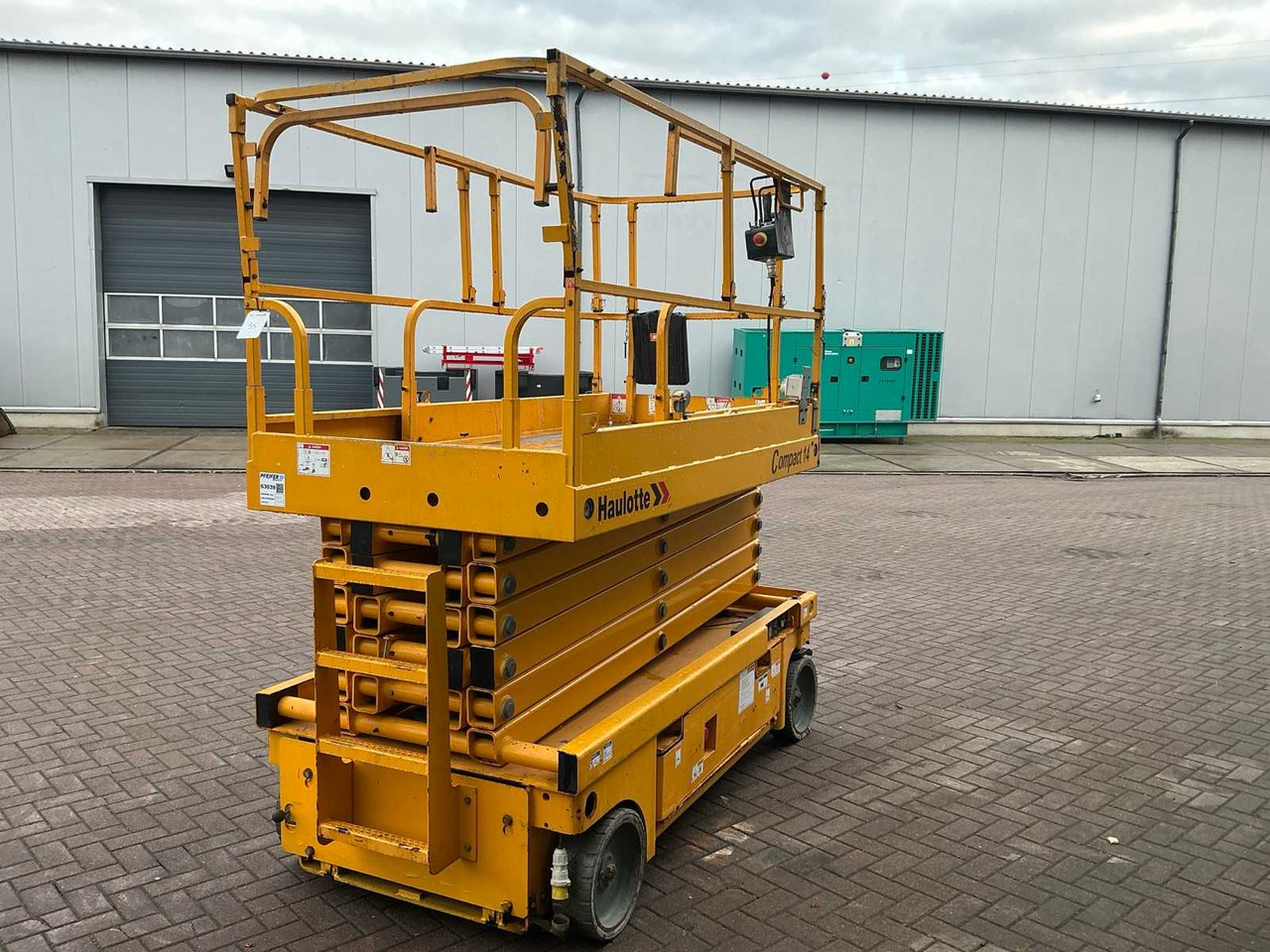 Haulotte Compact 14 - Autopropulsată platformă: Foto 4 Haulotte Compact 14 - Autopropulsată platformă: Foto 4