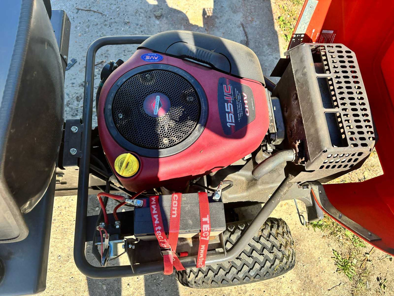 Husqvarna rider 16 - Maşină de tuns iarba: Foto 4 Husqvarna rider 16 - Maşină de tuns iarba: Foto 4
