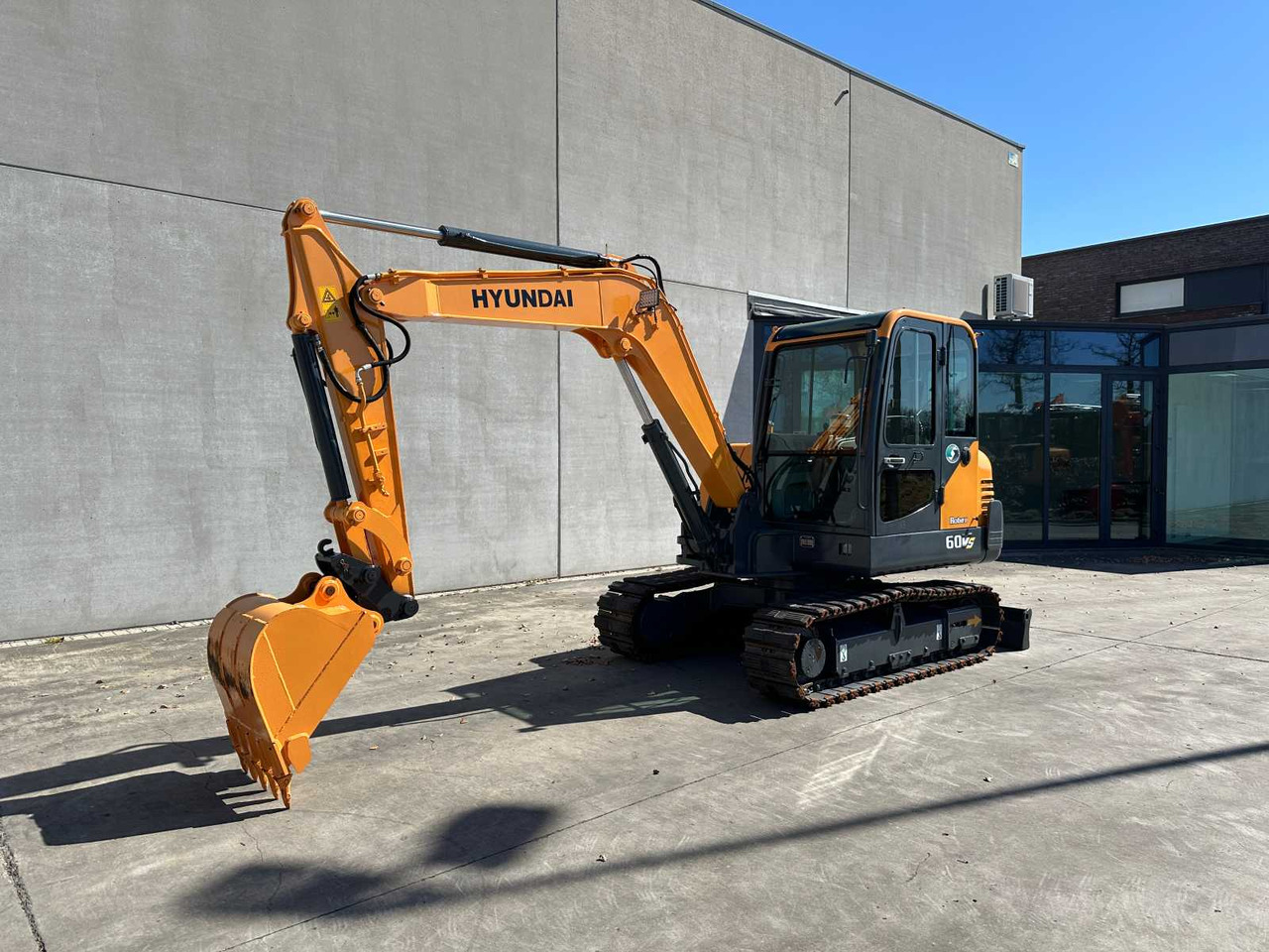 Hyundai R60VS - Excavator pe şenile: Foto 1 Hyundai R60VS - Excavator pe şenile: Foto 1