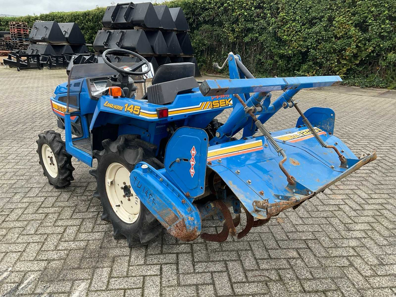 Iseki Landhope 145 - Tractor mic: Foto 2 Iseki Landhope 145 - Tractor mic: Foto 2