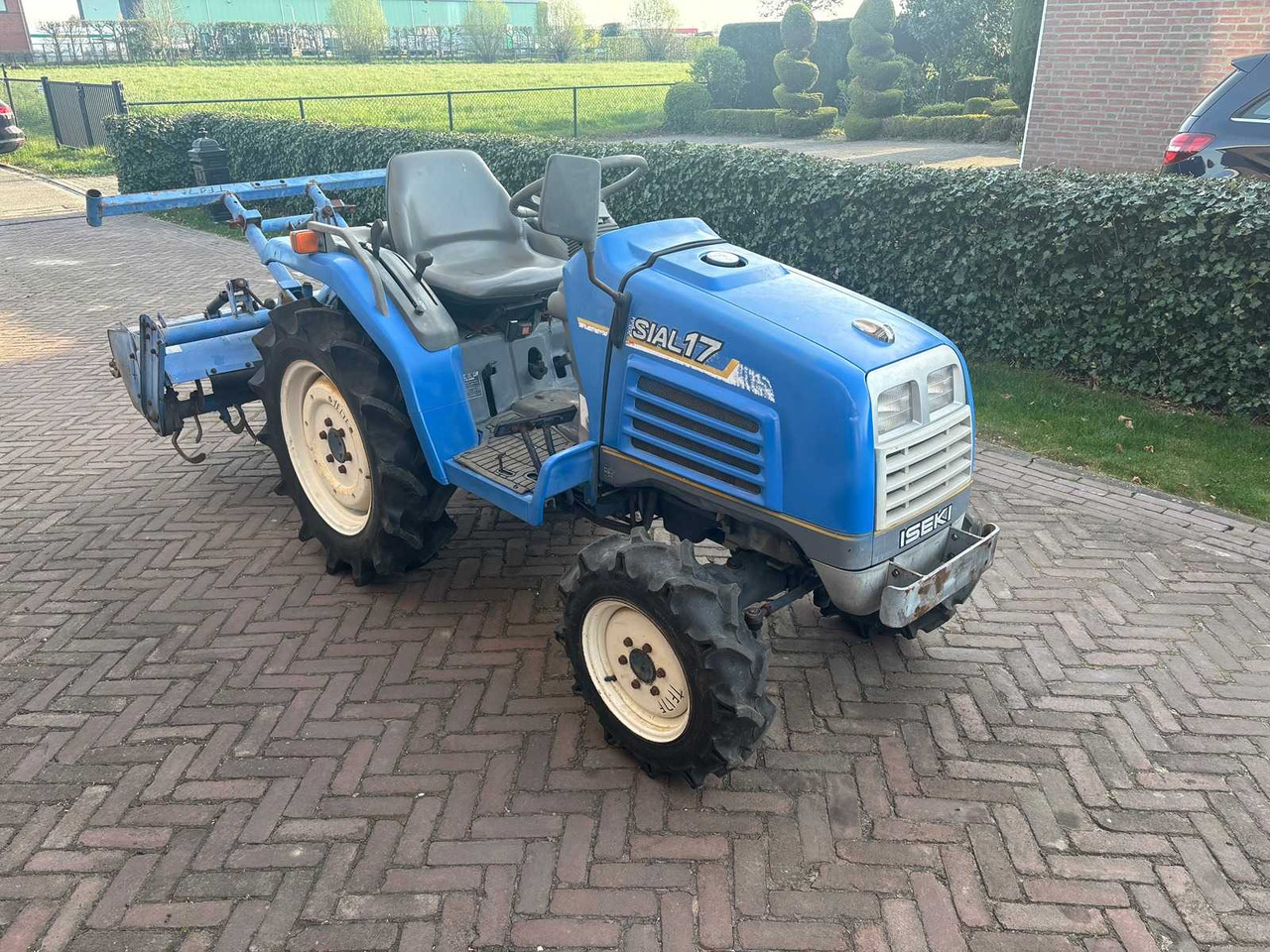 Iseki Trekker - Tractor mic: Foto 4 Iseki Trekker - Tractor mic: Foto 4
