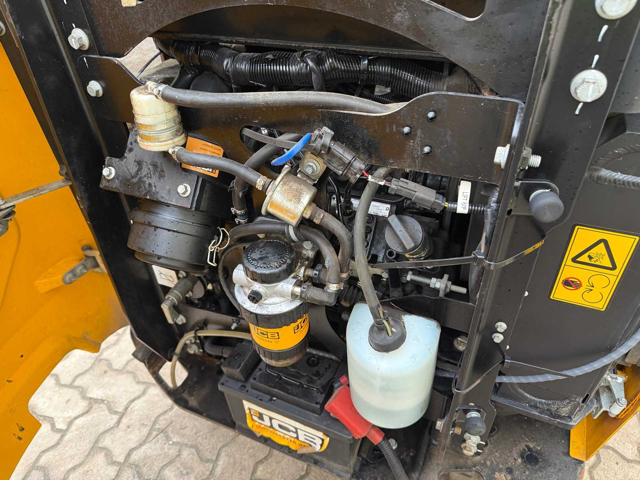 Mini excavator JCB - 16C-1 - 2022 - MINI EXCAVATOR - 3 X BUCKET: Foto 14