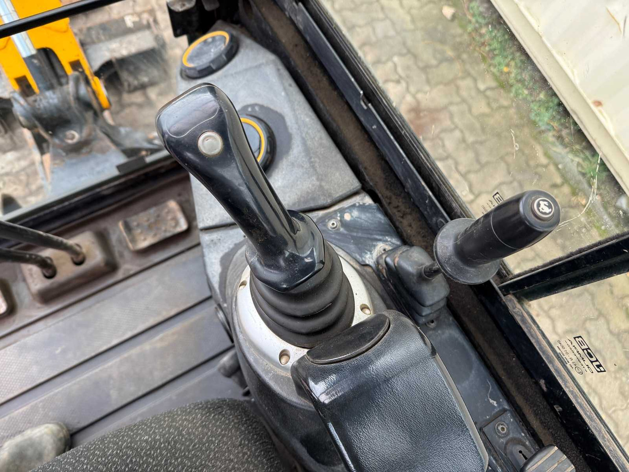 Mini excavator JCB - 16C-1 - 2022 - MINI EXCAVATOR - 3 X BUCKET: Foto 32