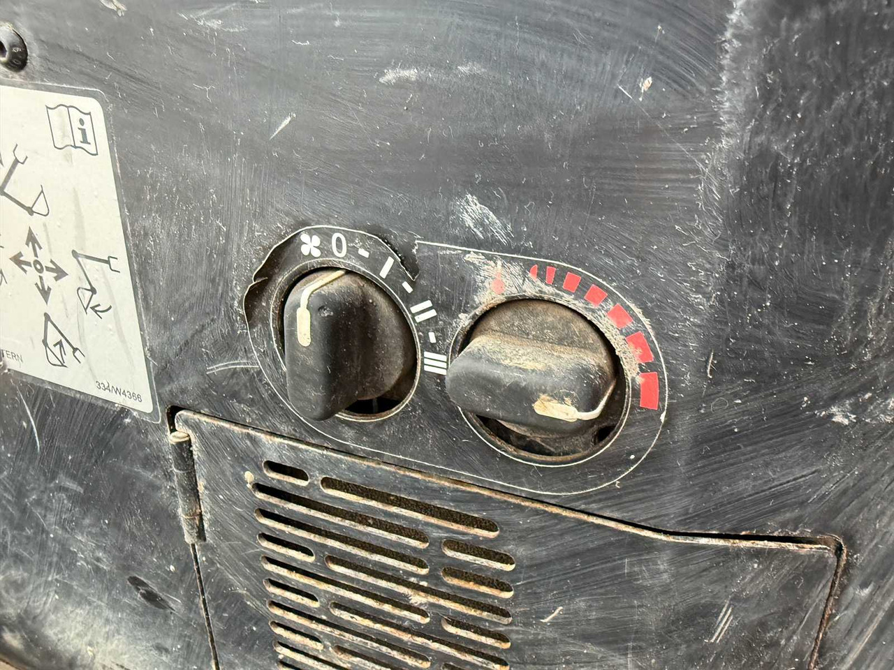 Mini excavator JCB - 16C-1 - 2022 - MINI EXCAVATOR - 3 X BUCKET: Foto 29