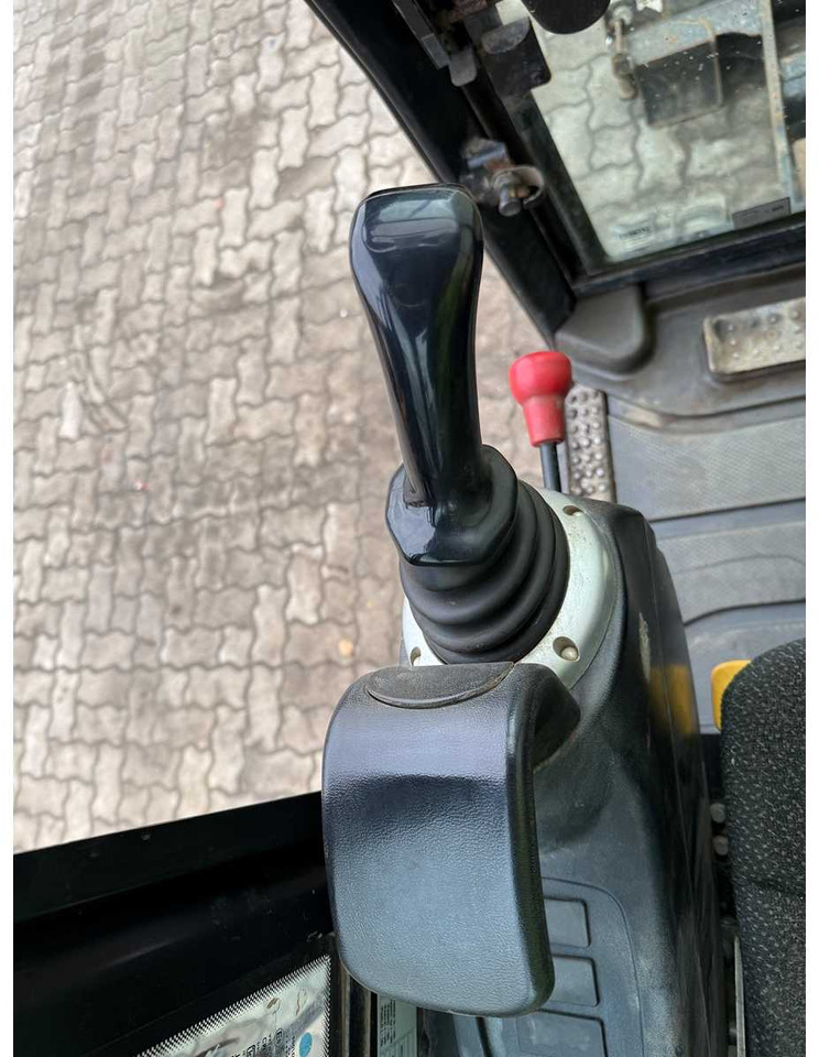 Mini excavator JCB - 16C-1 - 2022 - MINI EXCAVATOR - 3 X BUCKET: Foto 34