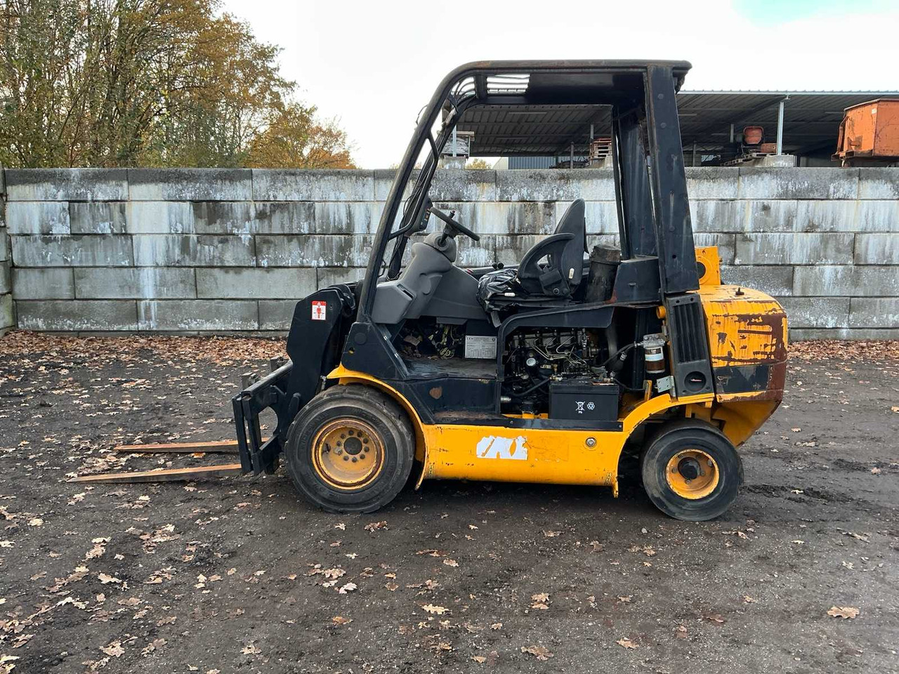 JCB - 2004 - 25D - FORKLIFT TRUCK - Motostivuitor: Foto 2 JCB - 2004 - 25D - FORKLIFT TRUCK - Motostivuitor: Foto 2