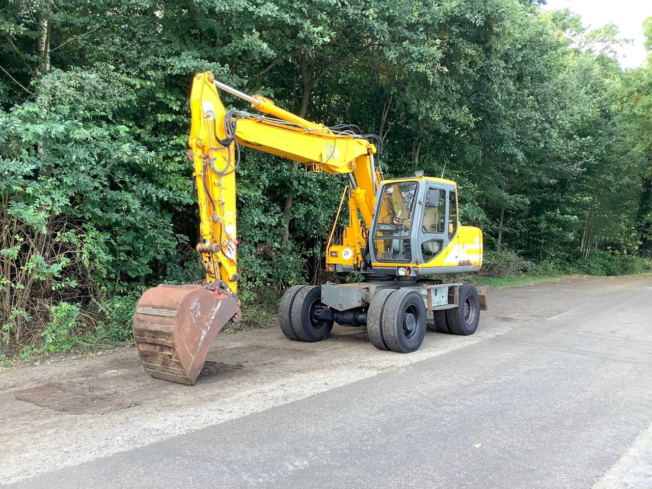 JCB JS130W - Excavator pe roţi: Foto 1 JCB JS130W - Excavator pe roţi: Foto 1