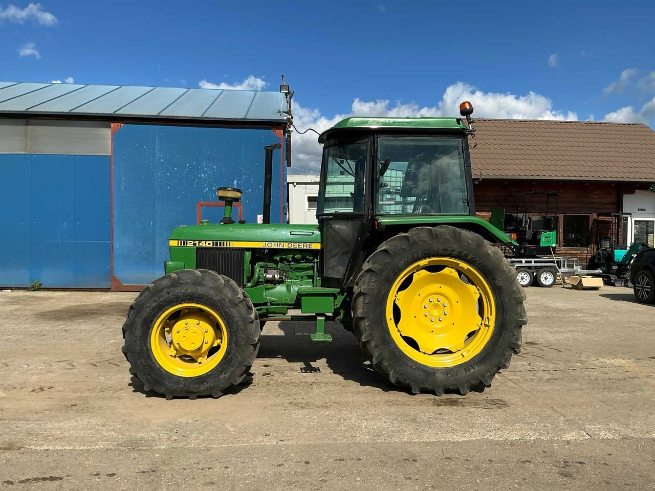 JOHN DEERE 2140 - Tractor agricol: Foto 3 JOHN DEERE 2140 - Tractor agricol: Foto 3