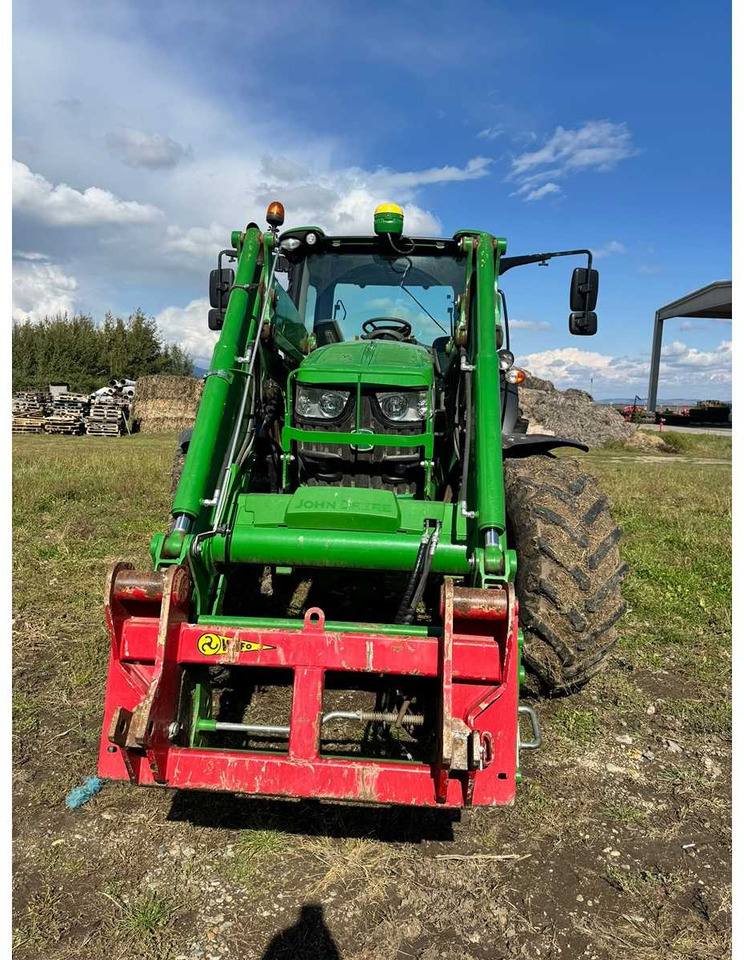 JOHN DEERE 6155R - Tractor agricol: Foto 3 JOHN DEERE 6155R - Tractor agricol: Foto 3