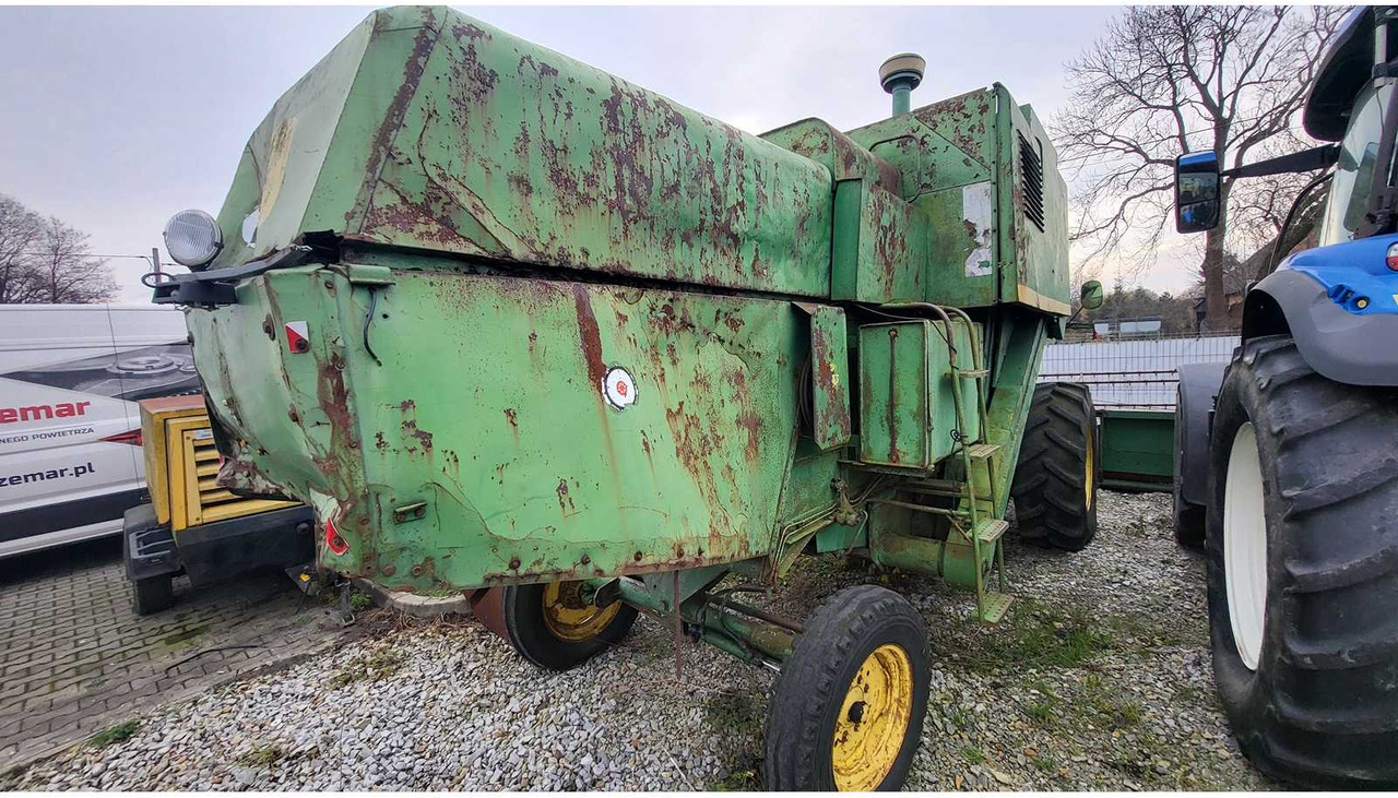 JOHN DEERE 950 COMBINE HARVESTER - Combină de recoltat cereale: Foto 3 JOHN DEERE 950 COMBINE HARVESTER - Combină de recoltat cereale: Foto 3