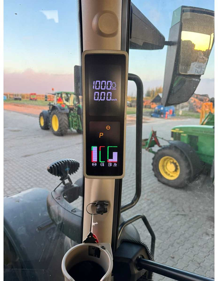 JOHN DEERE JOHN DEERE - 6R 250 - E18 - 4-WHEEL DRIVE TRACTOR - 2022 - Tractor agricol: Foto 5 JOHN DEERE JOHN DEERE - 6R 250 - E18 - 4-WHEEL DRIVE TRACTOR - 2022 - Tractor agricol: Foto 5