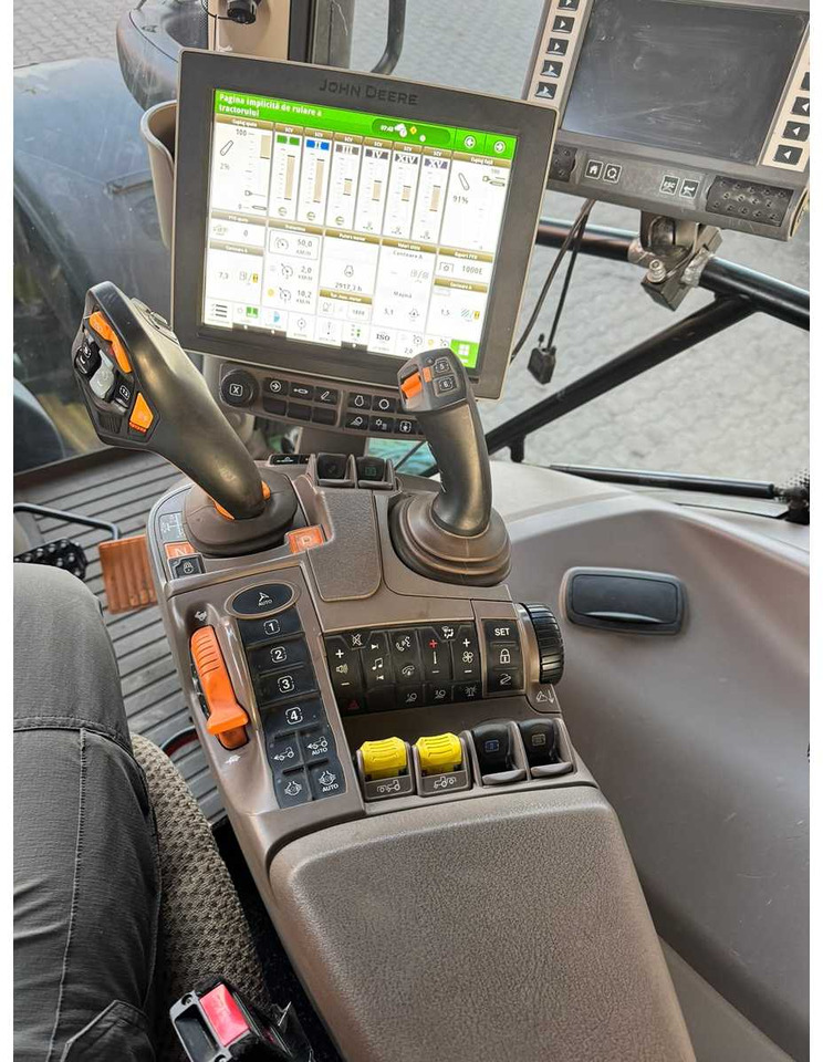 JOHN DEERE JOHN DEERE - 6R 250 - E18 - 4-WHEEL DRIVE TRACTOR - 2022 - Tractor agricol: Foto 4 JOHN DEERE JOHN DEERE - 6R 250 - E18 - 4-WHEEL DRIVE TRACTOR - 2022 - Tractor agricol: Foto 4