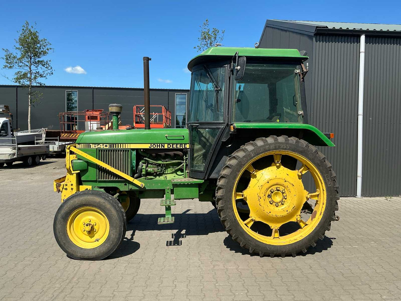 John Deere 1640 Synchron - Tractor agricol: Foto 3 John Deere 1640 Synchron - Tractor agricol: Foto 3