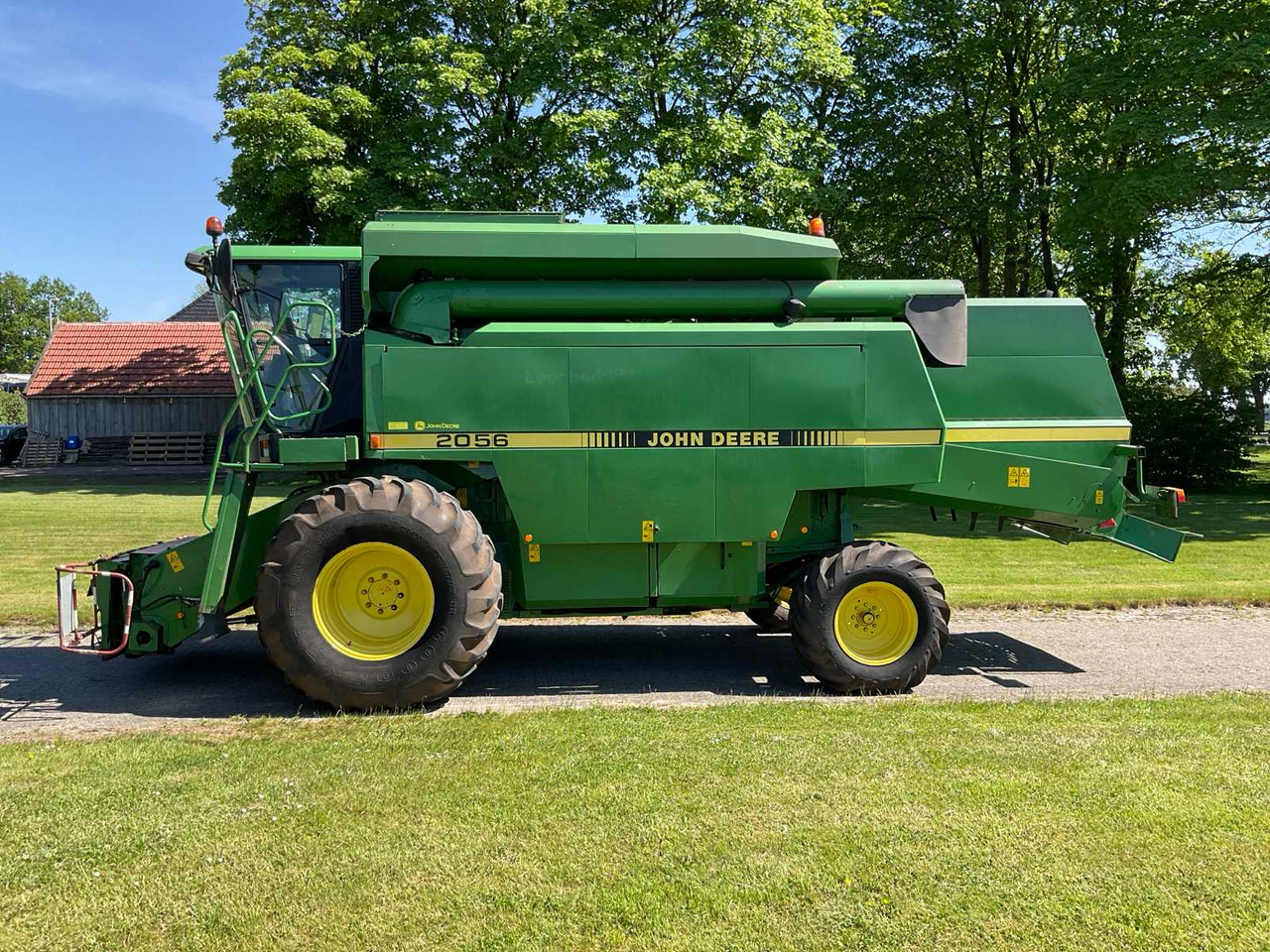 John Deere 2056 - Combină de recoltat cereale: Foto 2 John Deere 2056 - Combină de recoltat cereale: Foto 2