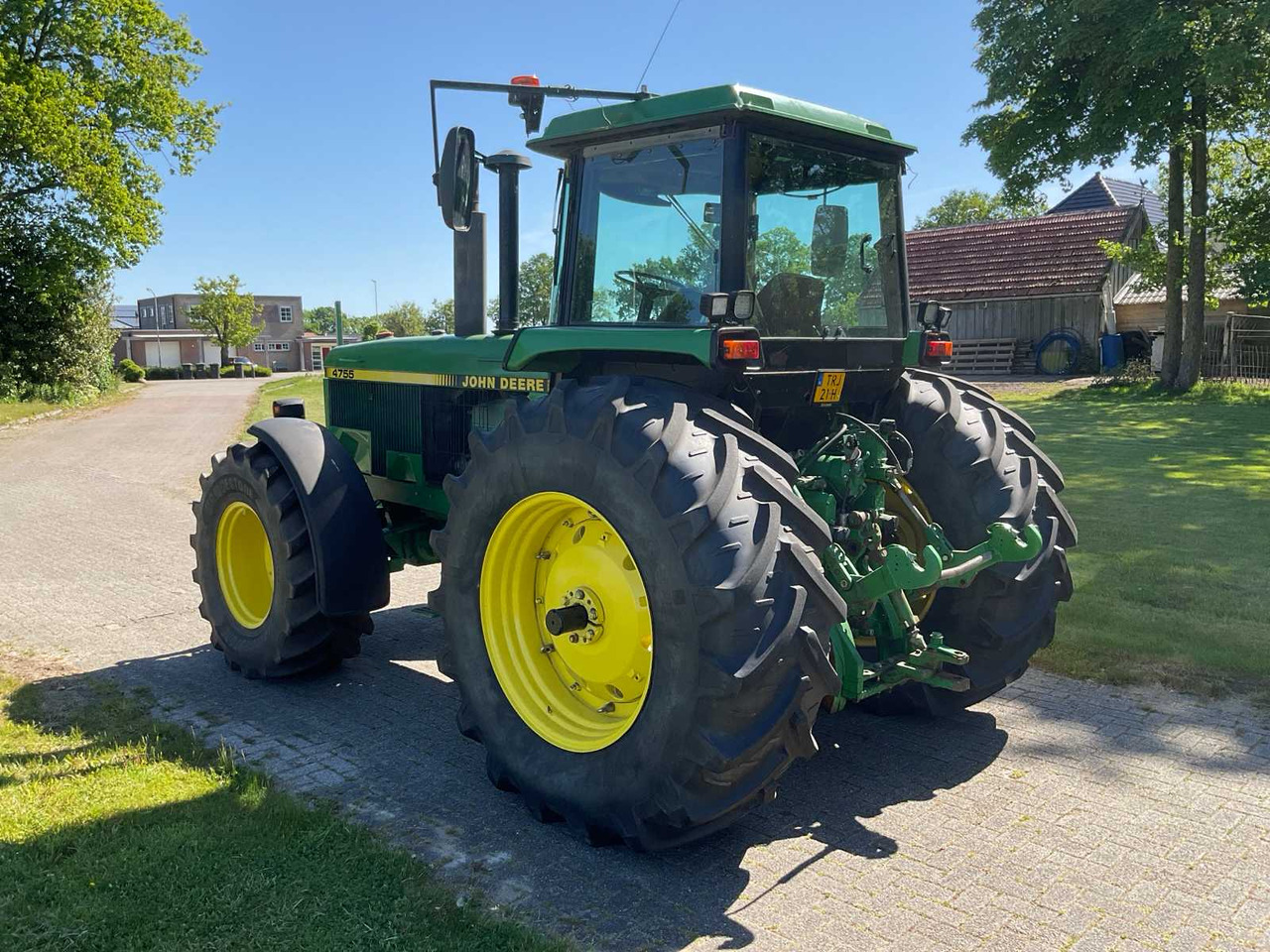 John Deere 4755 - Tractor agricol: Foto 4 John Deere 4755 - Tractor agricol: Foto 4