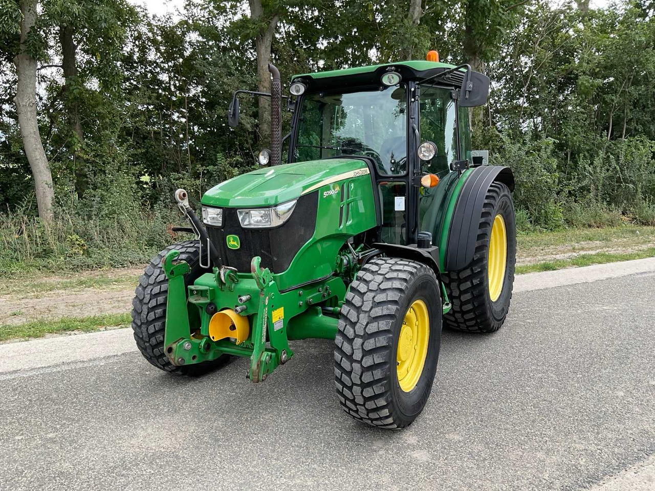 John Deere 5090G - Tractor agricol: Foto 2 John Deere 5090G - Tractor agricol: Foto 2
