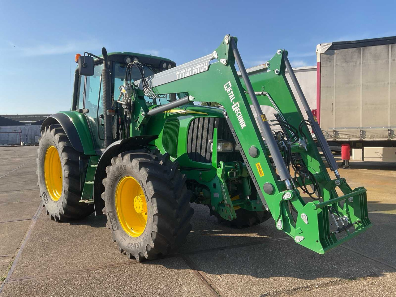 John Deere 6820 - Tractor agricol: Foto 4 John Deere 6820 - Tractor agricol: Foto 4