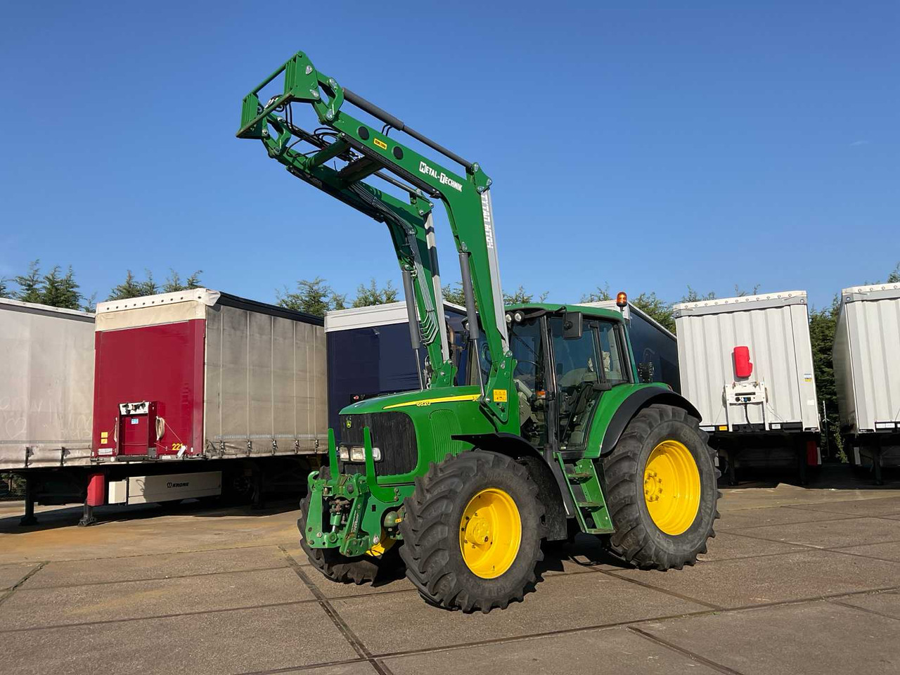 John Deere 6820 - Tractor agricol: Foto 2 John Deere 6820 - Tractor agricol: Foto 2