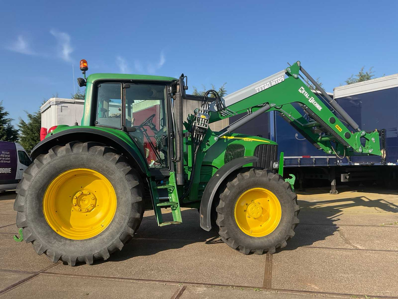 John Deere 6820 - Tractor agricol: Foto 5 John Deere 6820 - Tractor agricol: Foto 5