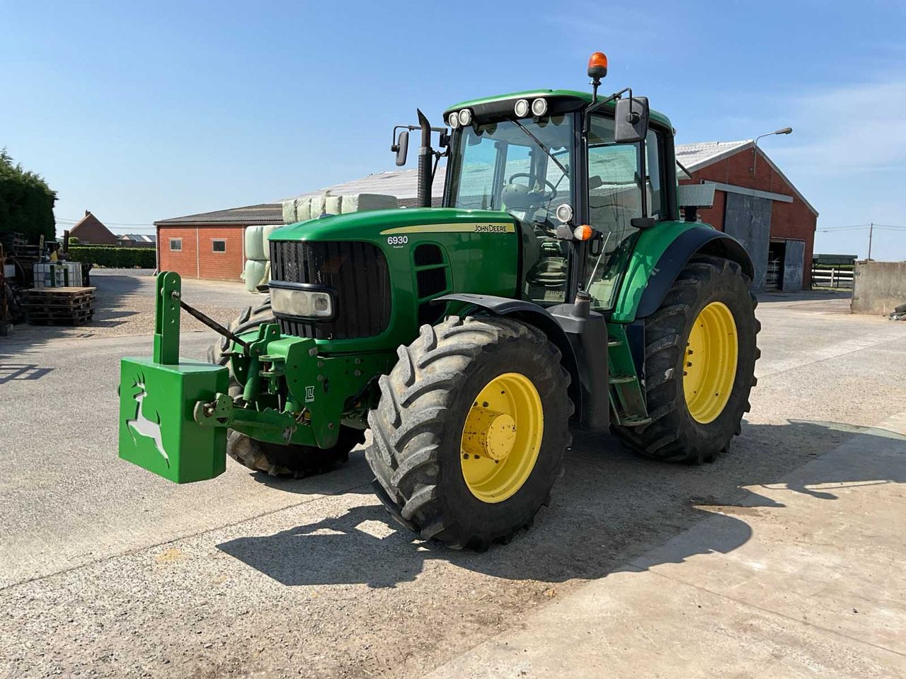 John Deere 6930 Premium - Tractor agricol: Foto 2 John Deere 6930 Premium - Tractor agricol: Foto 2