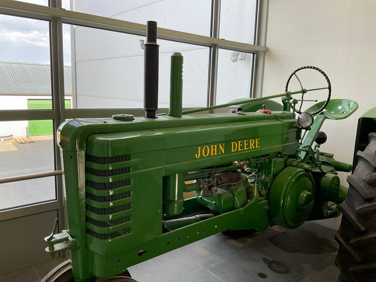 John Deere Model B - Tractor agricol: Foto 2 John Deere Model B - Tractor agricol: Foto 2