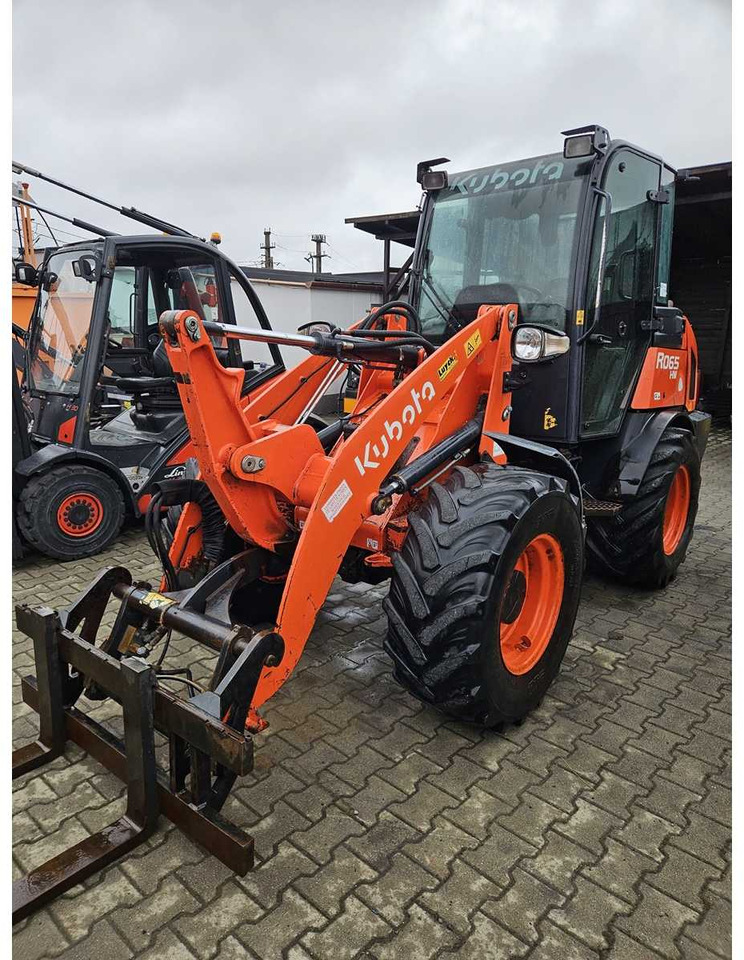 KUBOTA - R065 - WHELL LOADER - 2017 - Încărcător frontal pe pneuri: Foto 3 KUBOTA - R065 - WHELL LOADER - 2017 - Încărcător frontal pe pneuri: Foto 3