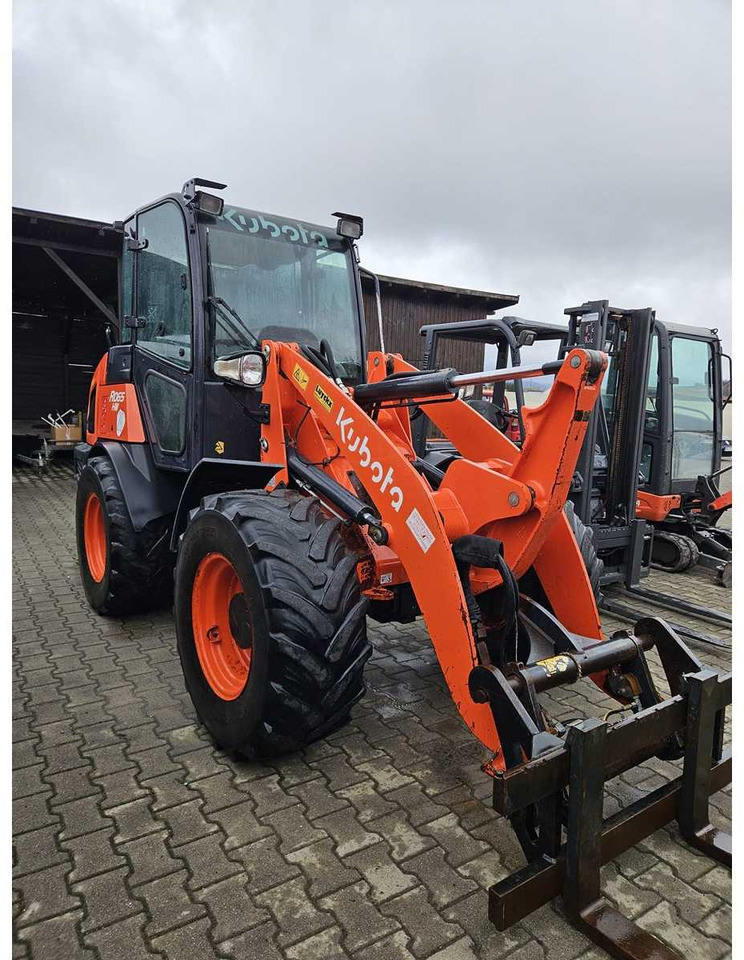 KUBOTA - R065 - WHELL LOADER - 2017 - Încărcător frontal pe pneuri: Foto 1 KUBOTA - R065 - WHELL LOADER - 2017 - Încărcător frontal pe pneuri: Foto 1
