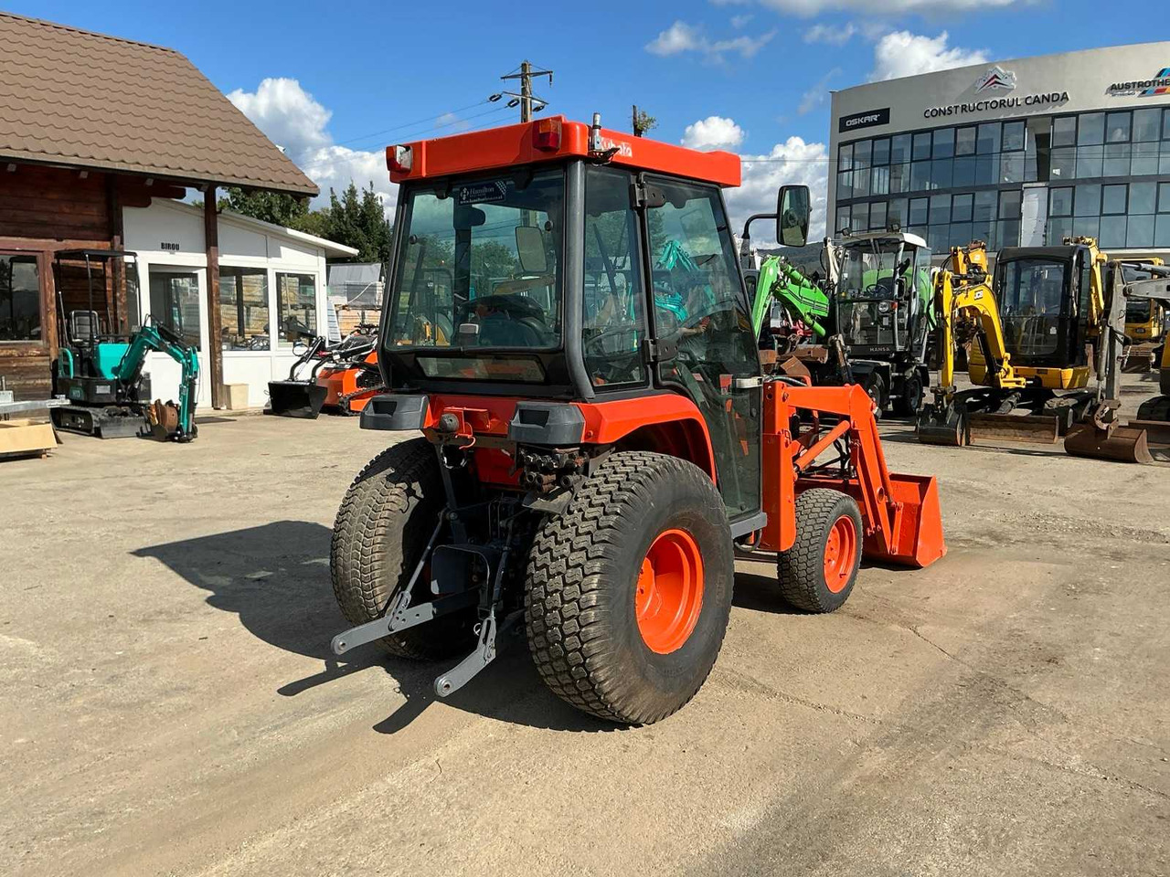 KUBOTA STV 32 - Tractor agricol: Foto 3 KUBOTA STV 32 - Tractor agricol: Foto 3