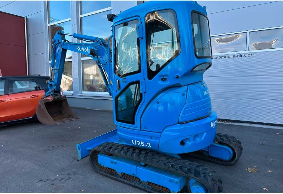 KUBOTA - U25 -3 - 2004 - MINI EXCAVATOR - Mini excavator: Foto 2 KUBOTA - U25 -3 - 2004 - MINI EXCAVATOR - Mini excavator: Foto 2