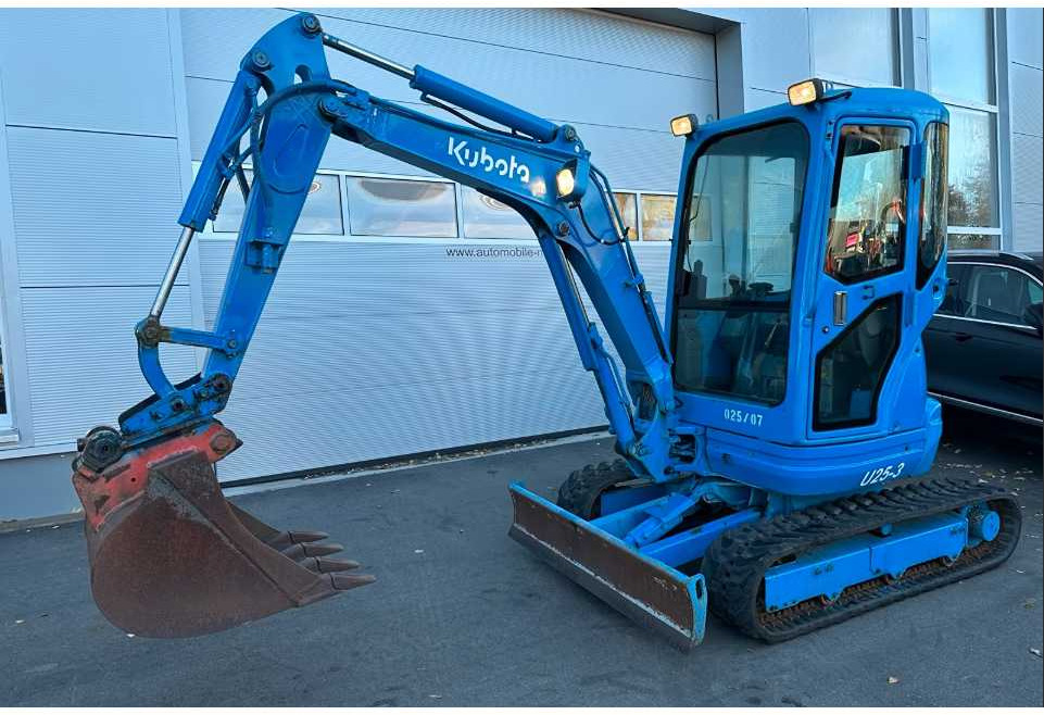 KUBOTA - U25 -3 - 2004 - MINI EXCAVATOR - Mini excavator: Foto 1 KUBOTA - U25 -3 - 2004 - MINI EXCAVATOR - Mini excavator: Foto 1