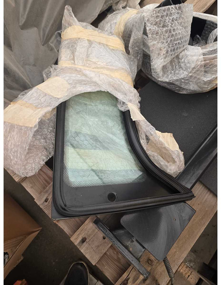 Kioti CS2610 Accessories - Tractor comunal: Foto 1 Kioti CS2610 Accessories - Tractor comunal: Foto 1