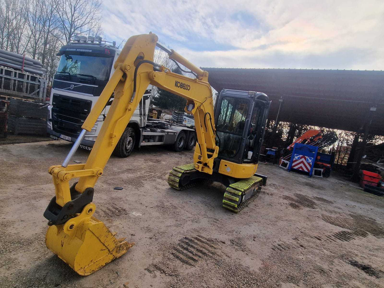 Kobelco SK35SR-6 - Excavator pe şenile: Foto 1 Kobelco SK35SR-6 - Excavator pe şenile: Foto 1