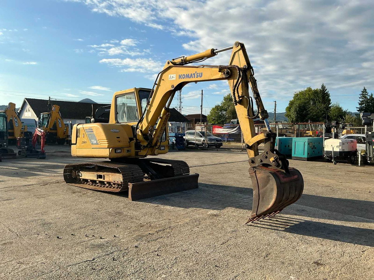 Komatsu PC 75R - Excavator pe şenile: Foto 1 Komatsu PC 75R - Excavator pe şenile: Foto 1