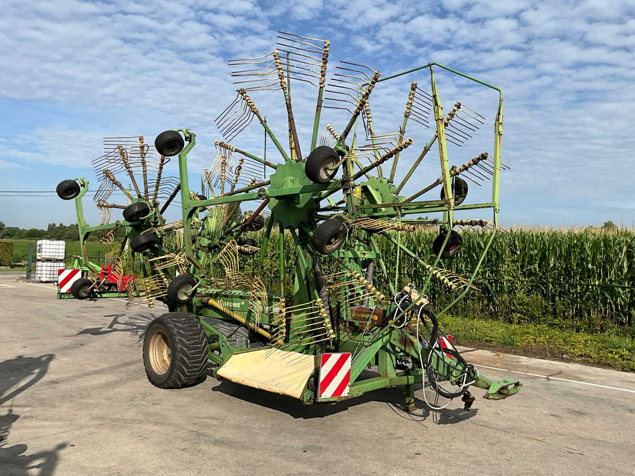 Krone Swadro 1250 - Utilaje pentru fân: Foto 3 Krone Swadro 1250 - Utilaje pentru fân: Foto 3